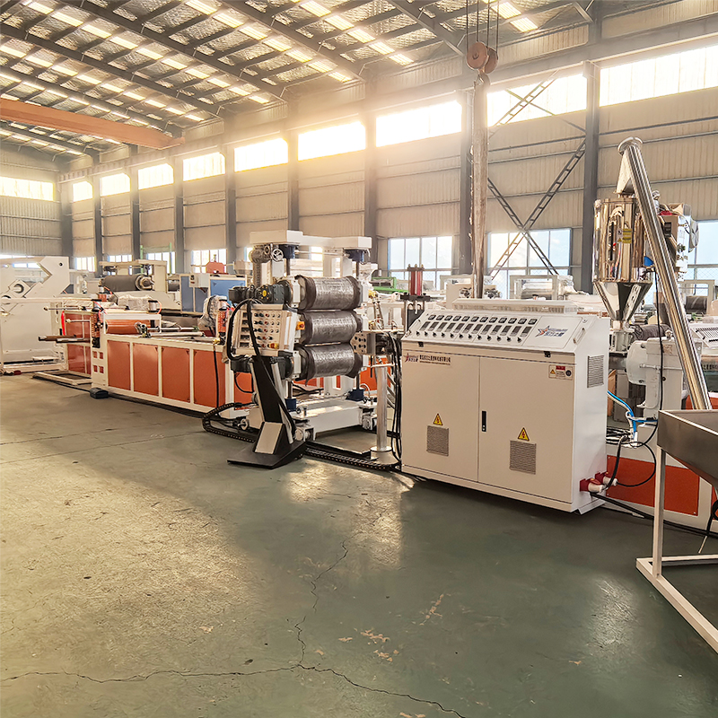 PS pladeekstruderingsmaskine.Loading