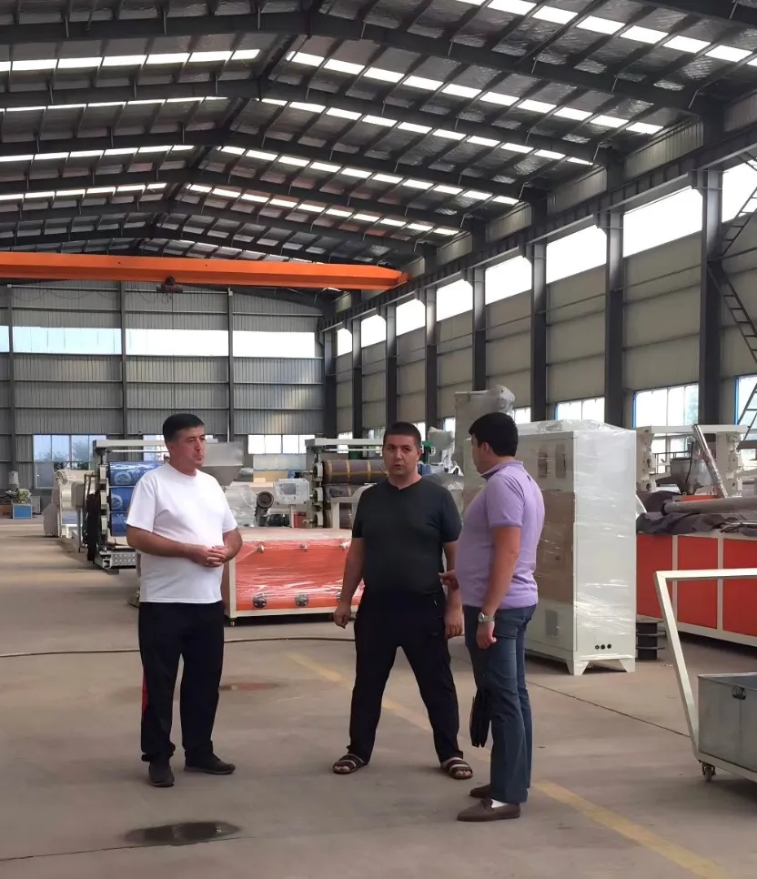 East Star Plastic Machinery sikrer ordre fra Georgia til multifunktionel PVC-fleksibelt gardinproduktionslinje